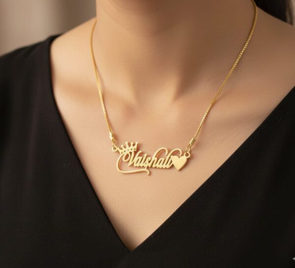 Name Pendant with Crown & Heart – Personalized Gold Necklace - Image 2